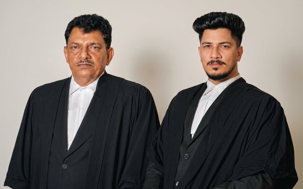 Adv Bimlesh Kumar Jain and Adv Aditya Kumar Jain of Civil Law Firm, in advocates' robes